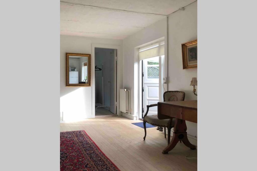 Appleflower Farm Retro Apartment Lillerod エクステリア 写真